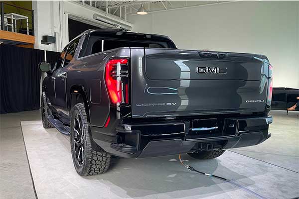 GMC Has Launched The Sierra Denali EV Edition 1 With 754Hp And 400 Miles Of Range