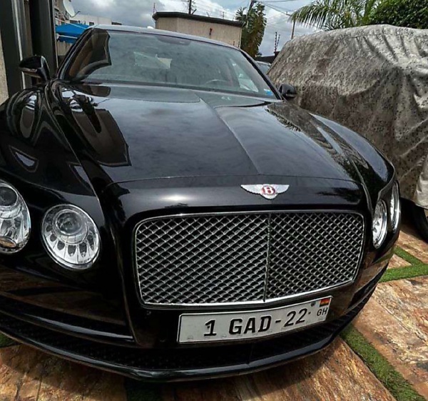 Ghanaian Singer Stonebwoy Acquires Bentley Flying Spur - autojosh 