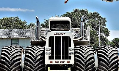 Photos : The Big Bud 747, The “World's Largest Farm Tractor” - autojosh