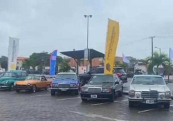 2022 Independence Day Drive And Show Had Cars That Once Ruled Nigerian Roads On Display (PHOTOS) - autojosh 