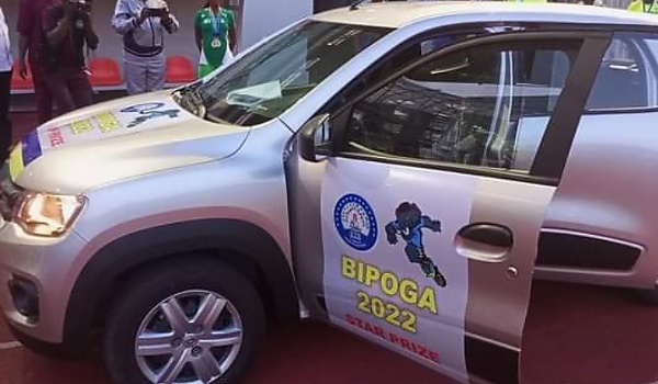 BIPOGA 2022 : Nigerian Police Shows Off Star Prize Of Raffle Draw - A Renault Kwid - autojosh 