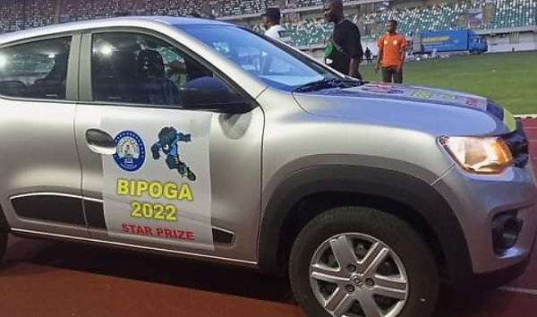 BIPOGA 2022 : Nigerian Police Shows Off Star Prize Of Raffle Draw - A Renault Kwid - autojosh 