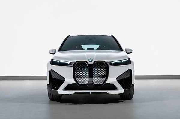 Chameleon Car : Color Changing BMW iX Flow Named To TIME’s List Of Best Inventions 2022 - autojosh 