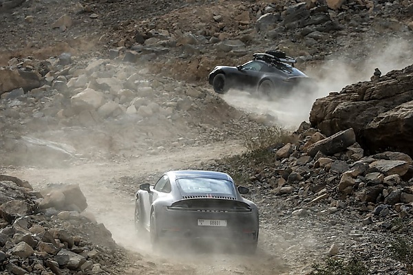 Off-Road 'Porsche 911 Dakar' Will Be Revealed On November 16 At The Los Angeles Auto Show - autojosh 