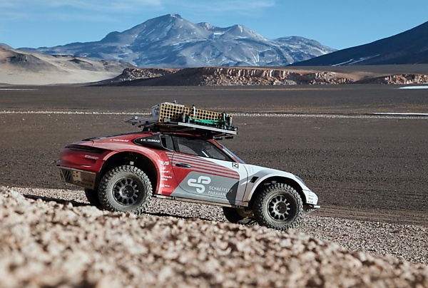 Two Special Porsche 911 Driven Up To 19,708 Feet To Explore The Highest Volcano In The World - autojosh 
