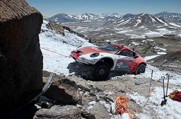 Two Special Porsche 911 Driven Up To 19,708 Feet To Explore The Highest Volcano In The World - autojosh 