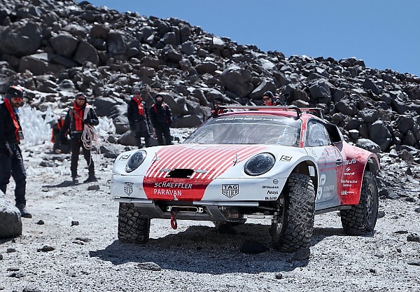 Two Special Porsche 911 Driven Up To 19,708 Feet To Explore The Highest Volcano In The World - autojosh 