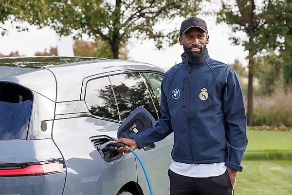 Real Madrid Players Take Delivery Of New Electric BMW Official Cars - autojosh 