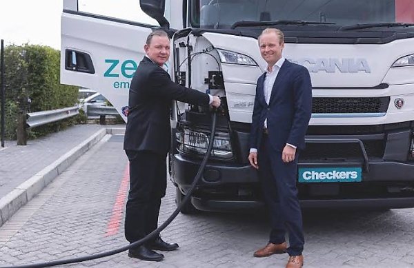 Shoprite Group’s New Electric Truck Has “Glow In The Dark” Signage, Drive 350-km On Full Charge - autojosh 