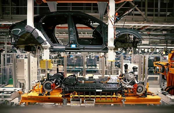 Audi Starts Production Of New Q8 e-tron Electric SUV In Brussels - autojosh