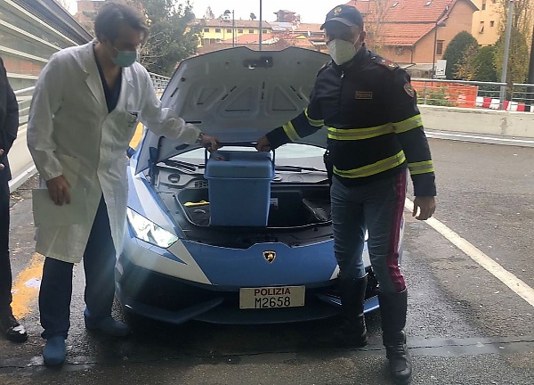 Italian Police Used Lamborghini To Deliver Urgently Needed Kidneys To 2 Patients - autojosh 