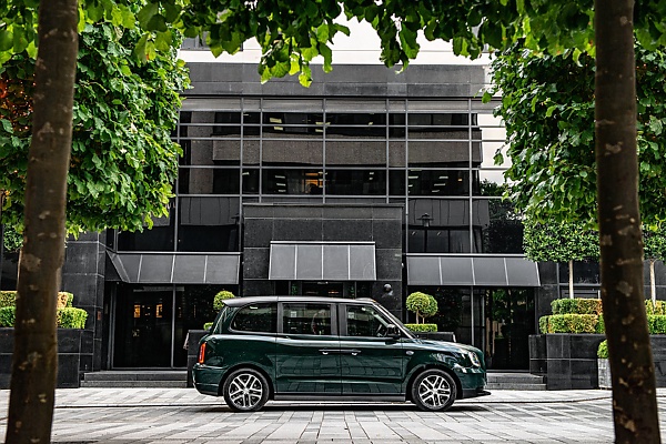 Khan Unveils £120k Customized London Taxi Inspired By Rolls-Royce, Maybach And Bugatti (Photos) - autojosh 