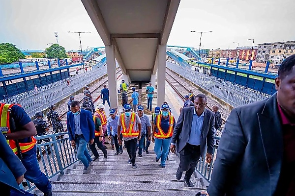 Electrocution : Don't Cross, Lagos Blue Line Rail Tracks Will Be Powered By 'Electricity' - LASG Warns - autojosh 