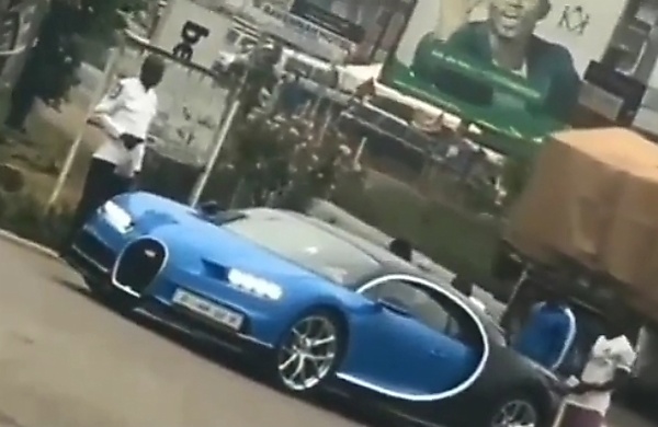 Watch As People Push Broken Down $3 Million Bugatti Chiron Owned By Ghanaian Billionaire - autojosh 