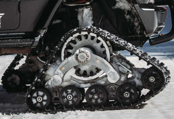 Snow Tank : Man Spent $148,000 To Fix A Caterpillar Tracks On His Mercedes G-Wagon - autojosh
