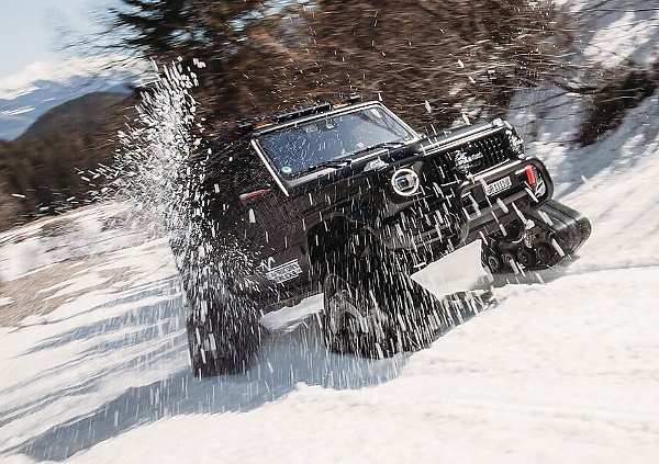 Snow Tank : Man Spent $148,000 To Fix A Caterpillar Tracks On His Mercedes G-Wagon - autojosh 