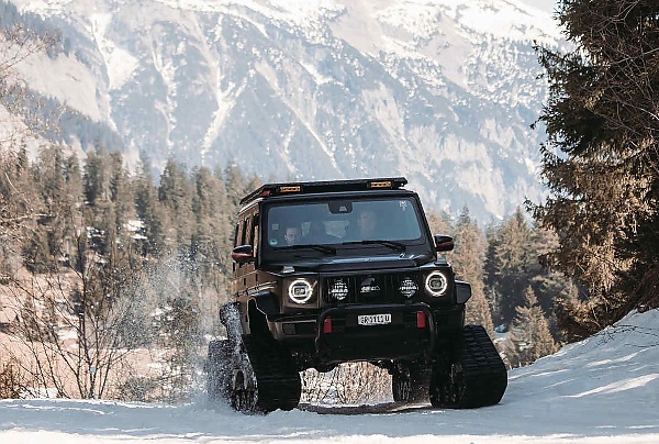 Snow Tank : Man Spent $148,000 To Fix A Caterpillar Tracks On His Mercedes G-Wagon - autojosh 