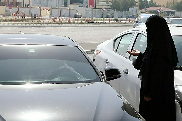 Abu Dhabi Police Arrests 159 Street Beggars, Including A Woman Who Owned A Luxury Car - autojosh 