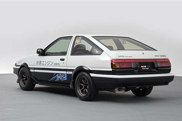 Toyota Presents Two AE86 Restomod Coupes Powered By Hydrogen And Electric Respectively