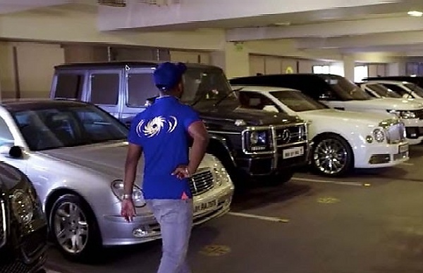 Antilia : Indian Billionaire Mukesh Ambani's House Has Elevators For His 168-car Garage - autojosh 