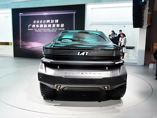IAT Truck Mad 'T-Mad', China’s Answer To Tesla Cybertruck Unveiled At Guangzhou Auto Show - autojosh 