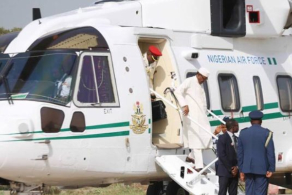 Kano Residents Hauled Stones At Buhari’s Helicopter, Convoy (Video) - autojosh 