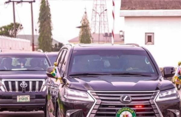 Nigerian Gov Now Uses 2 Cars Instead Of Convoy, Says He Is Adjusting To Life After Power – Shehu Sani - autojosh