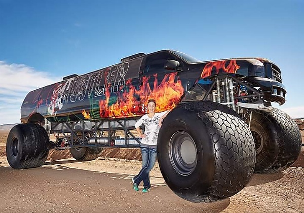 Meet The Sin City Hustler, The World's Longest Monster Truck, The Length Of Two Hilux - autojosh 