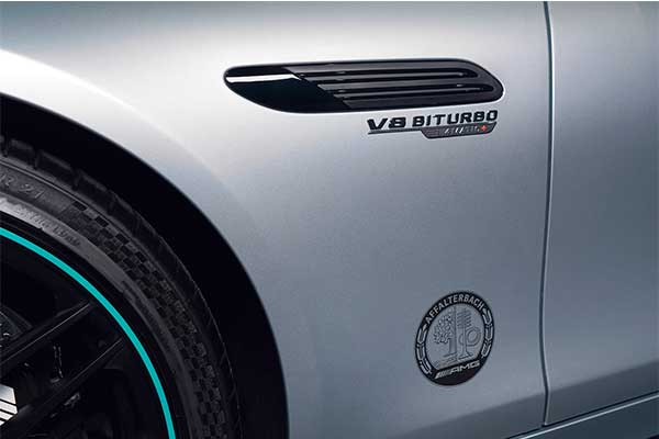 Mercedes-Benz Uncovers SL 63 AMG Motorsports Collectors Edition