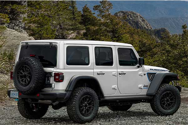 Jeep Celebrates 20 Years Of The Wrangler Rubicon, Launches Limited Edition Models