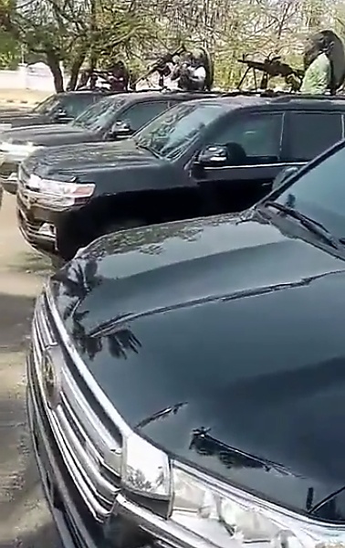 Dino Melaye Shows Armored SUVs Fitted With Machine Guns That Kogi Gov Plans To Use To Cause Violence (Video) - autojosh 