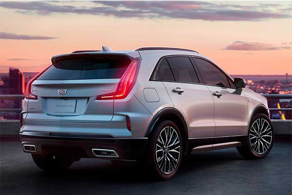 Cadillac Refreshed Its XT4 SUV For 2024 Model Year With A New Large 33-Inch Screen
