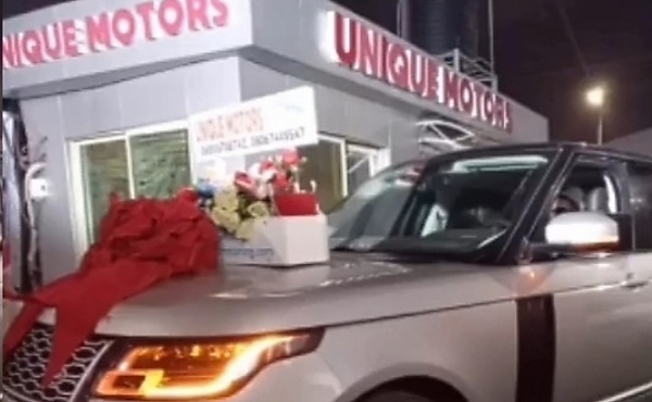 Singer Small Doctor Acquires Range Rover Vogue - autojosh 