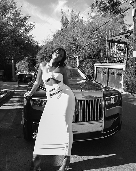 Tems Arrived In Style At The Roc Nation Pre-Grammy Brunch In Rolls-Royce Phantom 8 - autojosh 