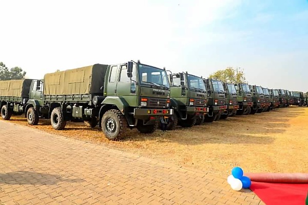 Buhari Commissions 700 Nigerian-assembled Ashock Leyland Troops Carrying Vehicles - autojosh 
