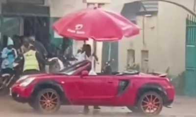 Driver Begged For Umbrella After His Toyota MR2 Convertible Got Caught In Heavy Rain - autojosh