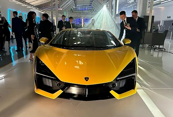 2024 Lamborghini Revuelto Sold Out For Two Years Before It Was Even ...