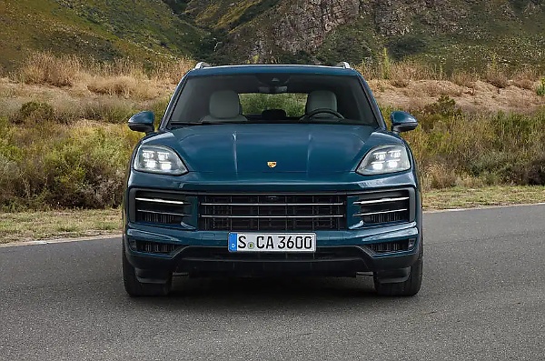 Today's Photos : 2024 Porsche Cayenne Debut With Updated Looks, More Power - autojosh 