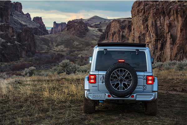 Jeep Upgrades Wrangler For 2024 With A Refreshed Face And A Nicer Interior