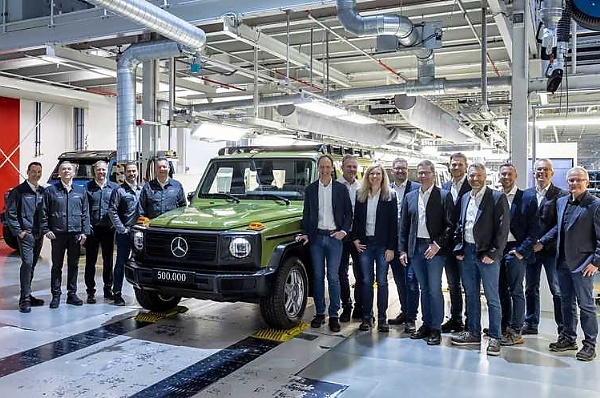 The 500,000th Mercedes-Benz G-Class Rolls Off The Assembly Line, 44 Years After - autojosh 