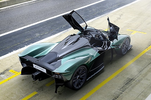 $3.5m Aston Martin Valkyrie Vs $2.72m Mercedes-AMG ONE. Which One Are You Deciding on? - autojosh