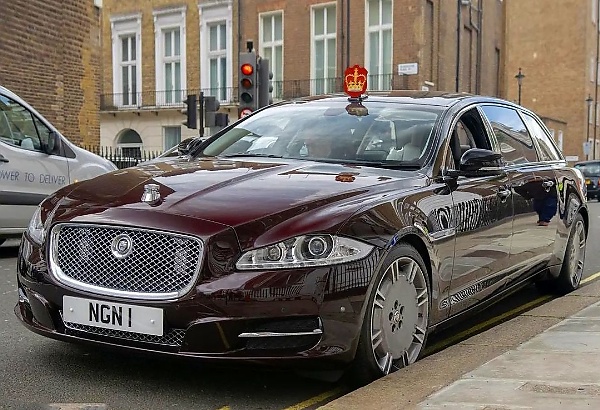 Check Out British Royal Family's Two Jaguar XJ 'Semi-State' Limousines - autojosh 