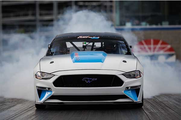 Ford Mustang Super Cobra Jet Is A 1,800 Hp Prototype Seeking To Break The EV Quarter-Mile Record