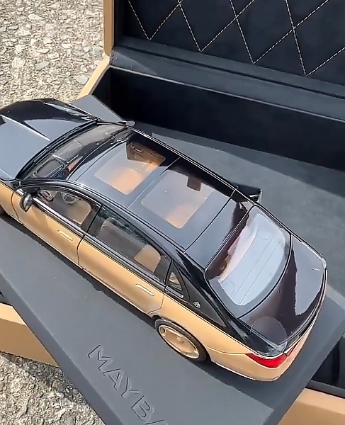 Davido, 149 Owners Of Maybach By Virgil Abloh Gets Gift Box That Contains Scale Replica Car, Two Car Keys - autojosh 