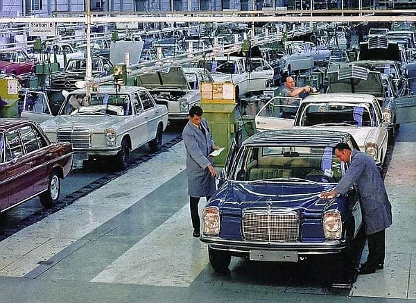 “Factory 56” : Mercedes-Benz Assembly Lines From The Past - autojosh