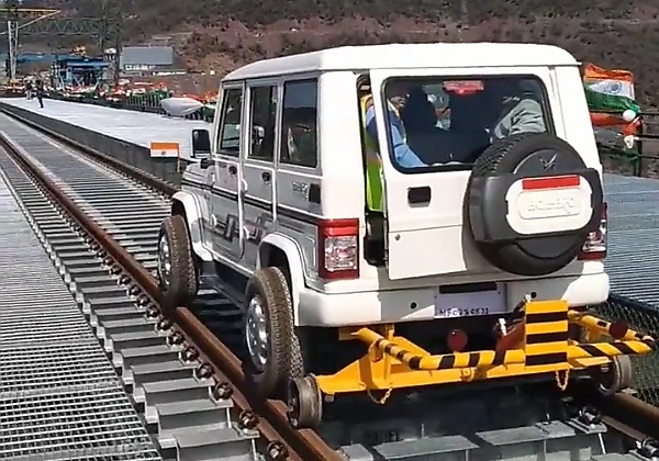 Indian Railways Converts Mahindra Bolero Into Rail Vehicle To Inspect World’s Highest Rail Bridge [Video] - autojosh 