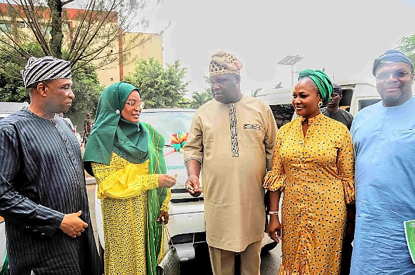 LASG Rewards Cleanest Local Governments With Nissan Frontier Pickup Trucks - autojosh 