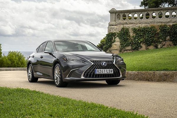 33 Years After, Lexus ES Sedan Surpasses Three Million Global Sales - autojosh 