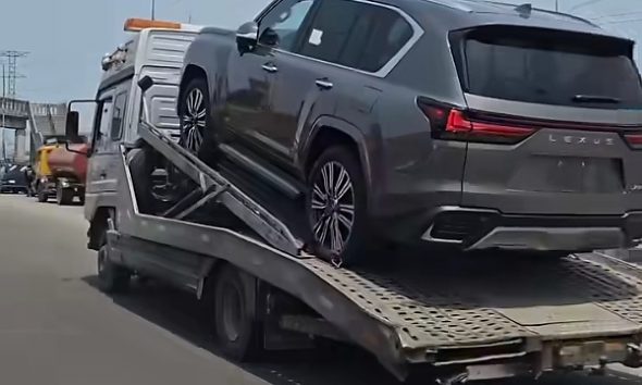 Lexus LX 600 Worth ₦200 Million Spotted On A Car Carrier Trailer Enroute To Delivery In Lagos - autojosh