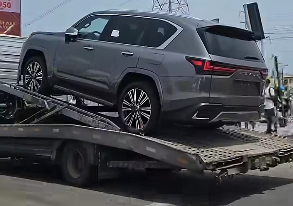Lexus LX 600 Worth ₦200 Million Spotted On A Car Carrier Trailer Enroute To Delivery In Lagos - autojosh 
